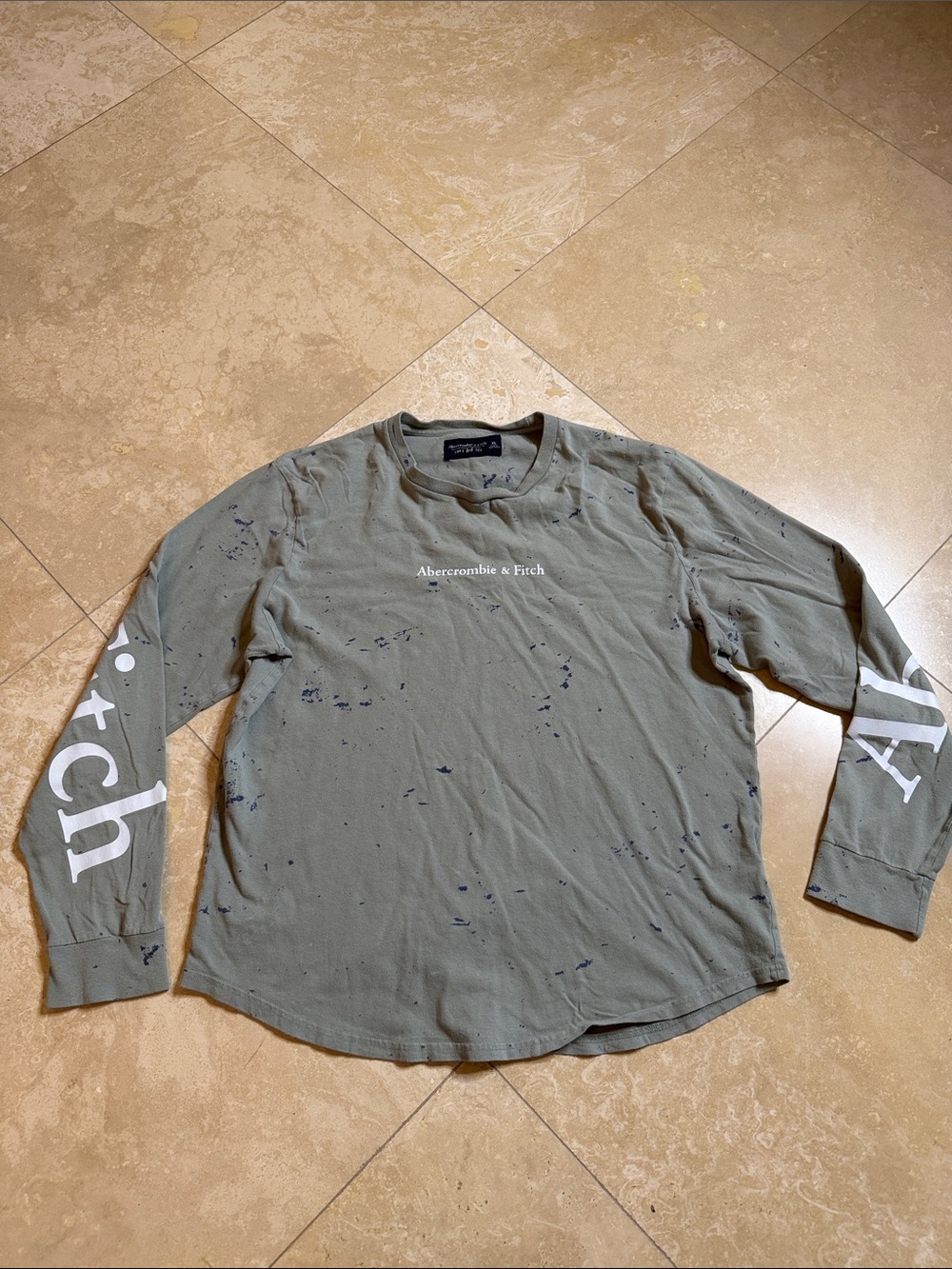 💙Abercrombie & Fitch Olive Green Long-Sleeve Logo Tee💙